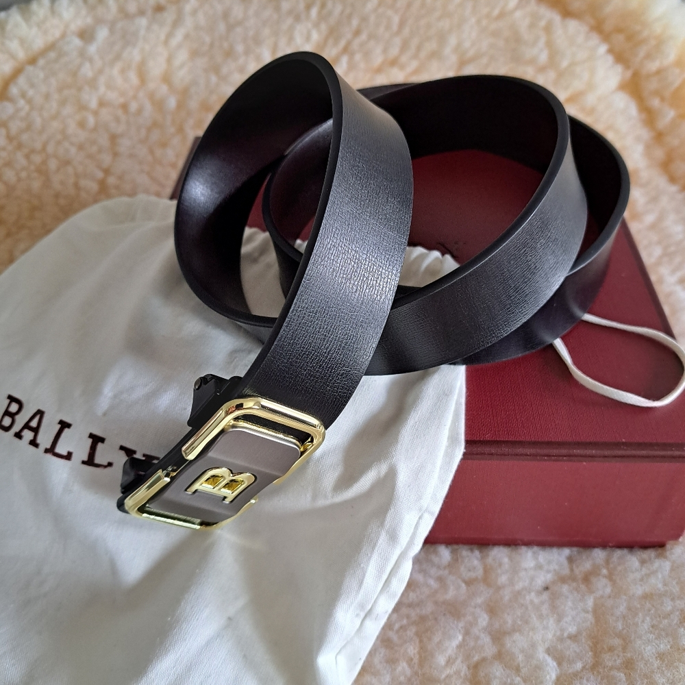 Bally Blk / Brn Reversible Leather Belt with Gun Metal and Gold Tone Hardware